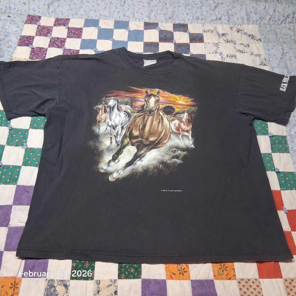 Vintage Thunder Sportswear Wild Horses Black Hills T Shirt Size‎ 2XL Black